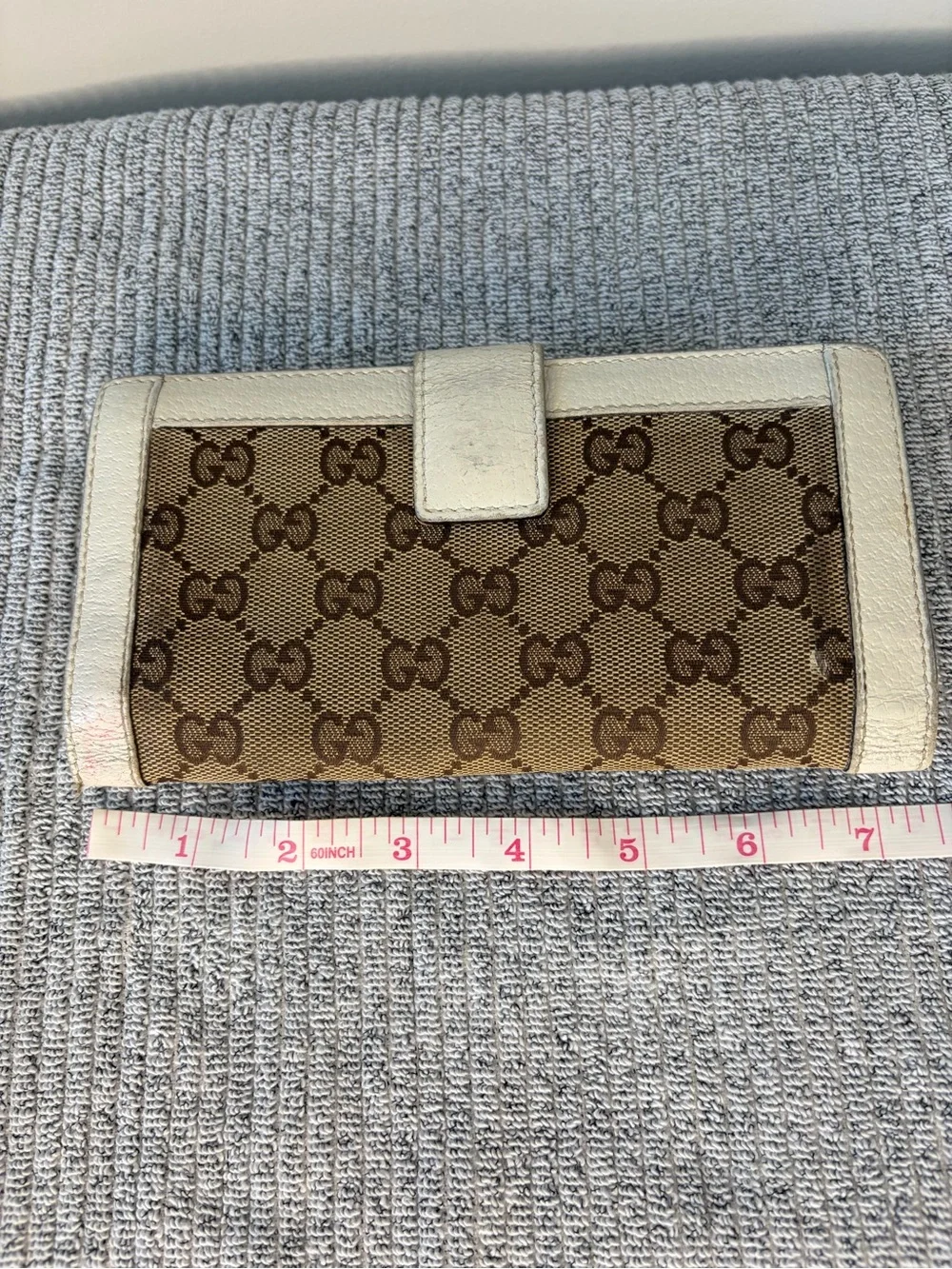 Authentic Gucci Beige GG Canvas Continental Wallet with White Trim